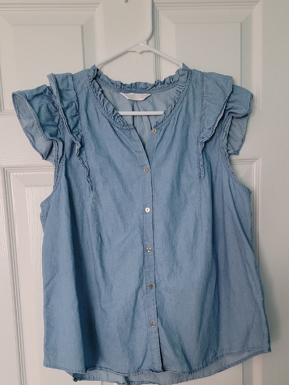 LC Lauren Conrad Light Blue Ruffle Sleeve Chambray Blouse